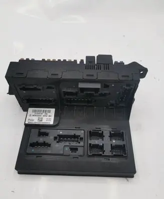 Mercedes-Benz E W211 SAM control unit 2115457301