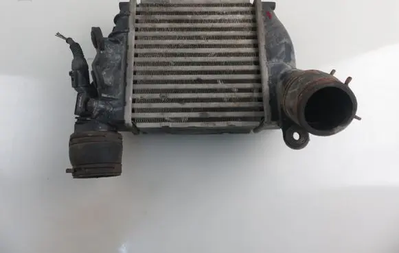 Skoda Octavia Mk1 (1U) Intercooler radiator 1J0145803S