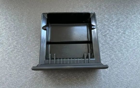 Ashtray (front)