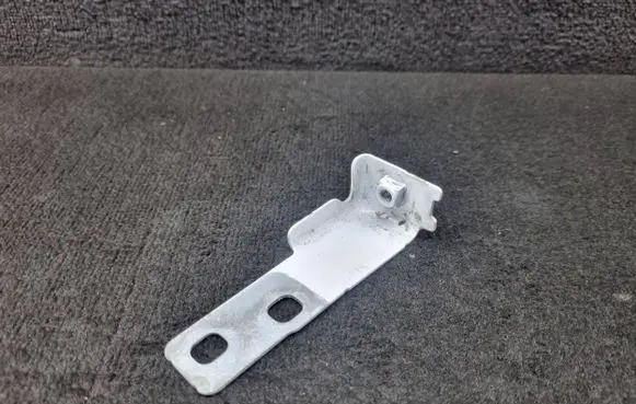 Audi A4 S4 B9 Fender mounting bracket 8W0821433B