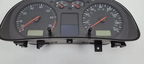 Volkswagen Golf IV Speedometer (instrument cluster) 1J0920921A