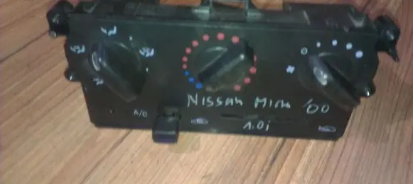 Nissan Micra Climate control unit