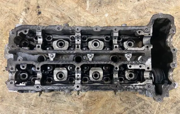 Mercedes-Benz E C207 W207 Engine head A6420100721 14500