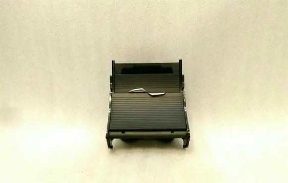 Cup holder front