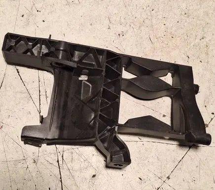 Audi A7 S7 4G Headlight/headlamp mounting bracket 4G8805608A