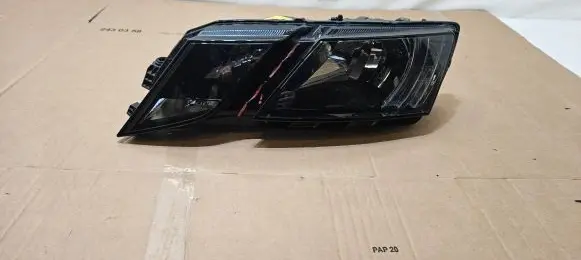 Skoda Octavia Mk3 (5E) Headlight/headlamp 5E1941015C