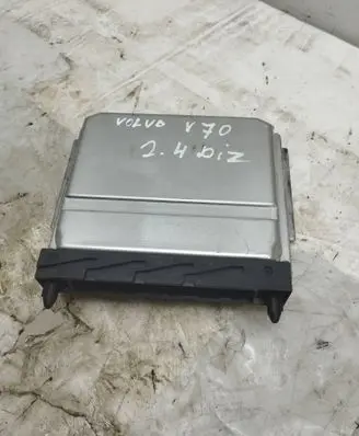 Volvo V70 Engine control unit/module 0281011441 1039S04101