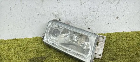 Skoda Octavia Mk1 (1U) Headlight/headlamp 1u1941016l