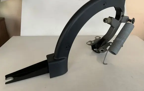 Audi A4 S4 B9 Tailgate/trunk/boot hinge 8W5827305A