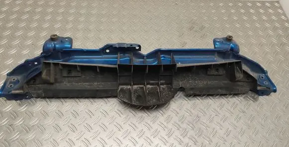 Toyota Yaris Top upper radiator support slam panel