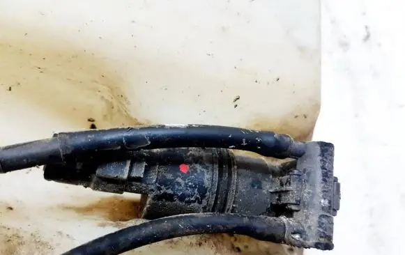 Renault Laguna II Windscreen/windshield washer pump