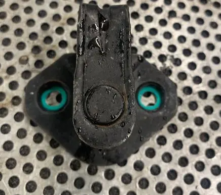 Volkswagen Transporter - Caravelle T6 Sliding door lock loop/hook striker 