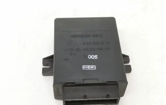 Mercedes-Benz E W211 Light module LCM A2115450432 410213006001