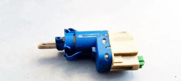 Brake pedal sensor switch