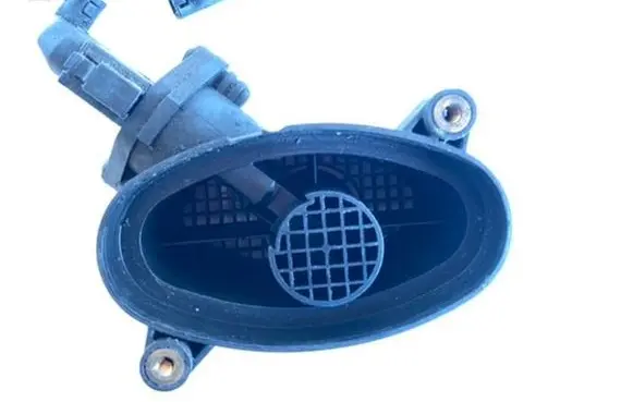 BMW 5 E39 Mass air flow meter 0928400468 77870760