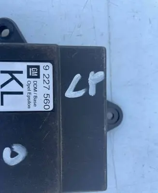 Opel Vectra C Door control unit/module 9227560