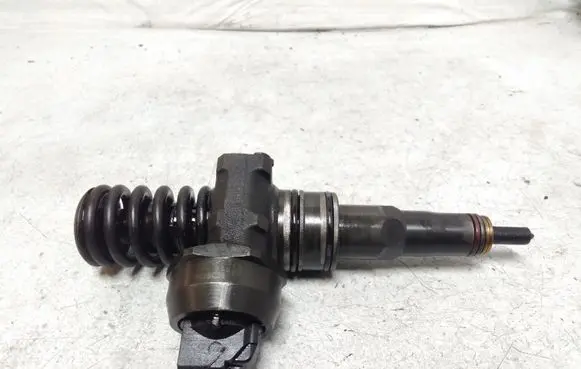 Seat Altea Fuel injector 0414720215