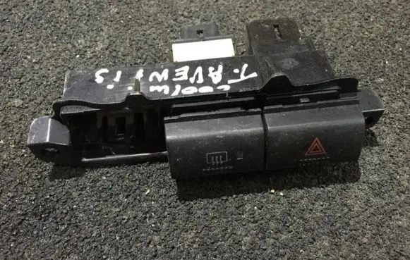Toyota Avensis T220 Hazard light switch