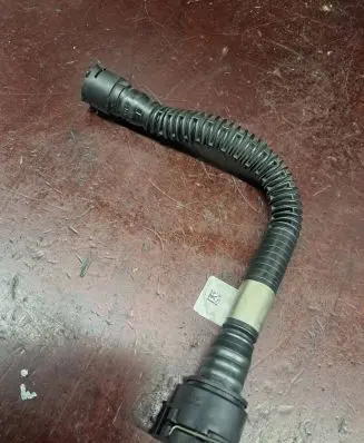Opel Insignia A Engine coolant pipe/hose 55566095 70244 32710