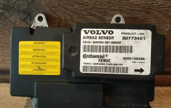 Volvo S40 Airbag control unit/module 30773401