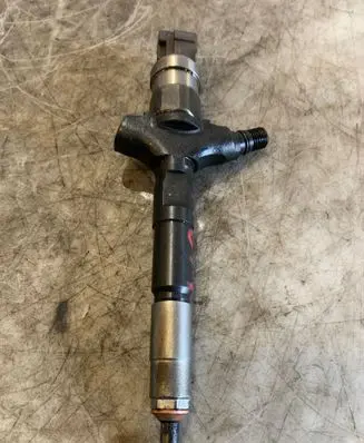 Fuel injector