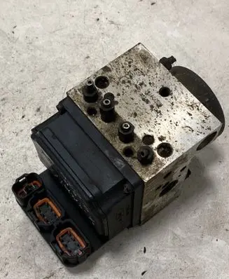 Nissan X-Trail T30 ABS Pump C47A695 29161716