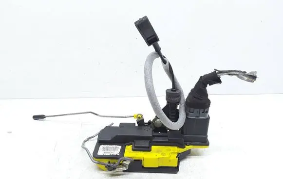 Volvo XC90 Rear door lock 30699756
