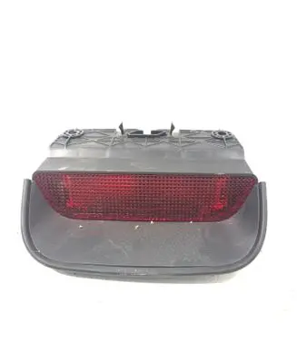 Third/center stoplight