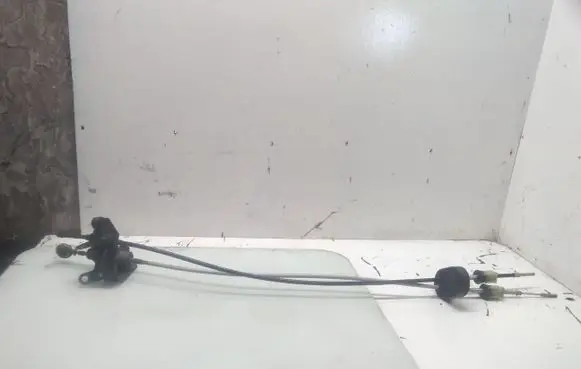 Opel Vectra C Gear shift cable linkage 55351918
