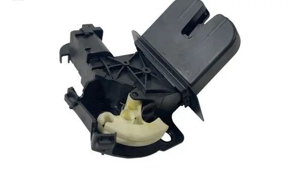 Audi TT TTS Mk2 Tailgate/trunk/boot lock/catch/latch 8P4827505C