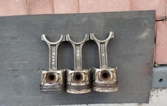 Piston