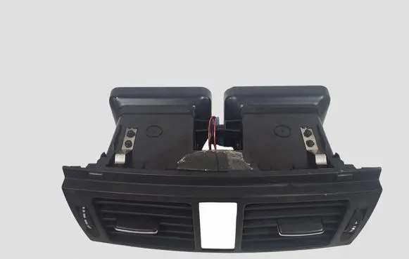 Mercedes-Benz C W204 Dash center air vent grill 5931002