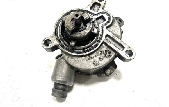 Volvo S80 Vacuum pump 30731825