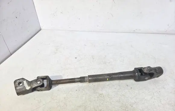 Nissan Qashqai+2 Steering column universal joint 