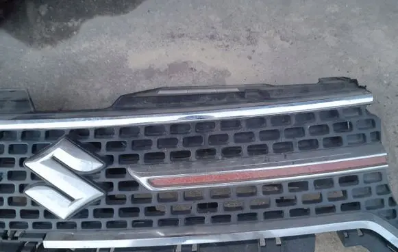Suzuki Ignis ACC Distronic radar sensor grill/trim 12344321