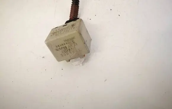 Toyota Corolla Verso AR10 Other relay 8198005040