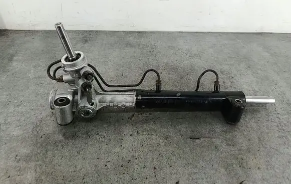 Opel Astra H Steering rack