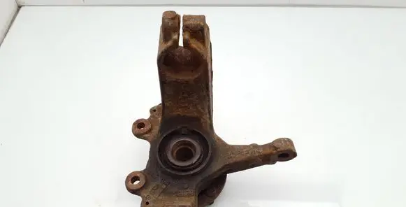 Ford C-MAX I Front wheel hub 