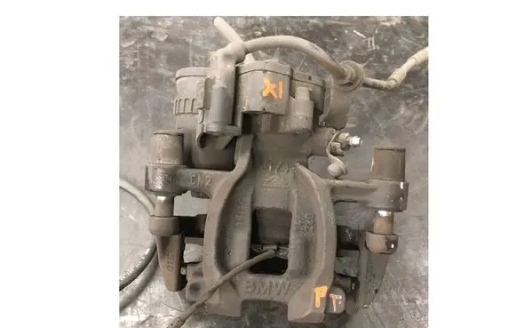 BMW X1 F48 F49 Rear brake caliper 6798958 701011879