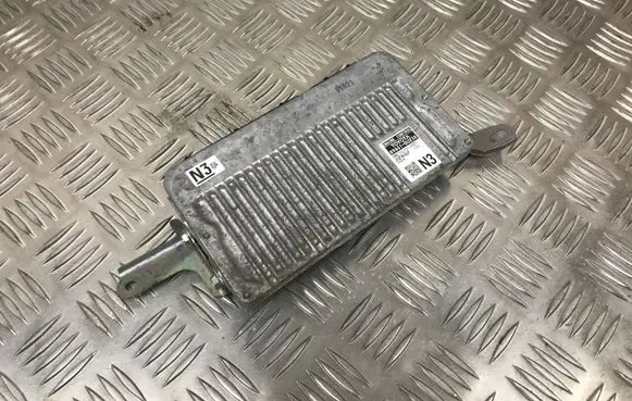 Toyota Yaris Engine control unit/module 896610U230