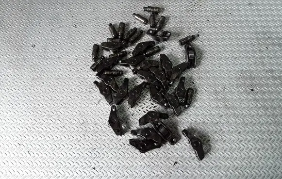 BMW 5 E39 Valve rocker arm 