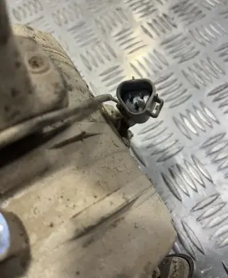 Toyota Avensis T220 Air conditioning (A/C) compressor (pump)