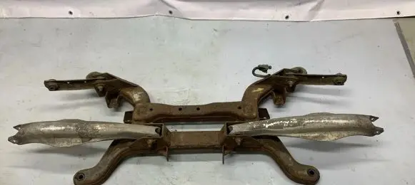 Opel Insignia A Rear axle beam 