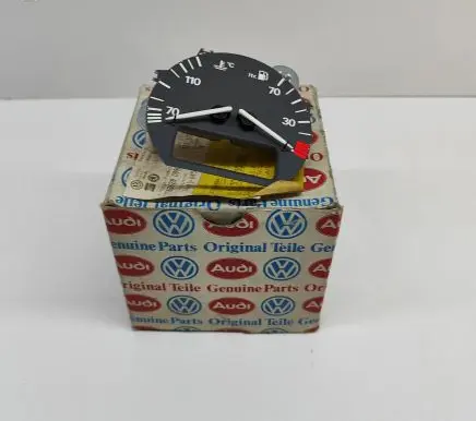 Volkswagen PASSAT B7 USA Speedometer (instrument cluster) 3A0919045A