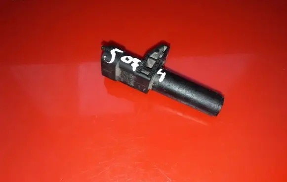Mercedes-Benz E W212 Crankshaft position sensor A2761530128