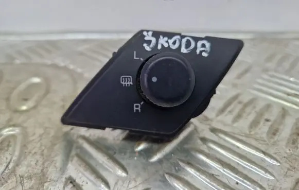 Skoda Superb B5 (3U) Wing mirror switch 3U19595650