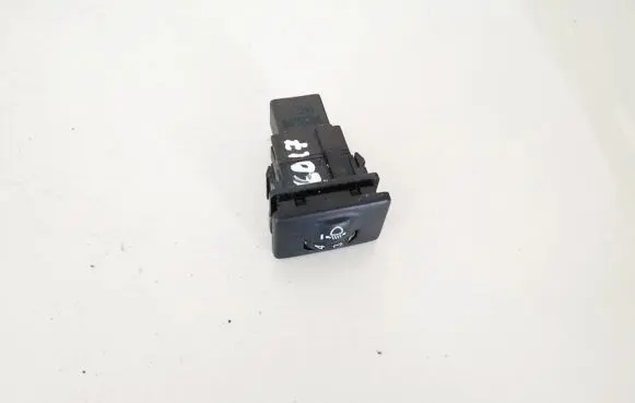 Toyota Avensis T270 Headlight level height control switch 8415202040