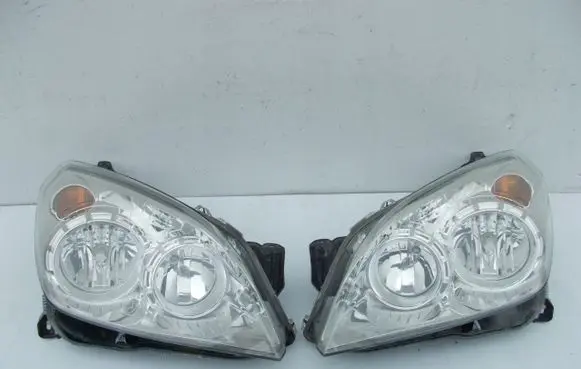 Opel Astra H Headlights/headlamps set 