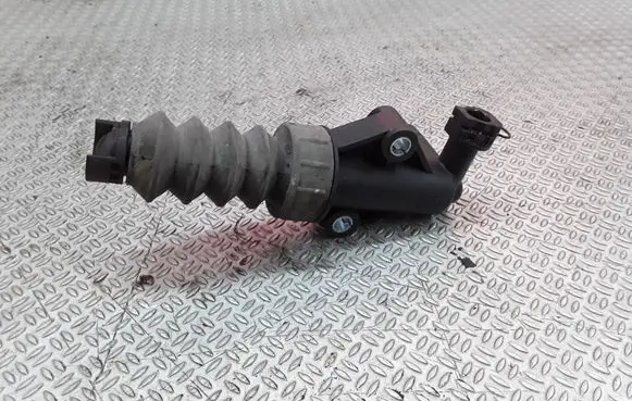 Fiat Punto (188) Clutch master cylinder 55183442
