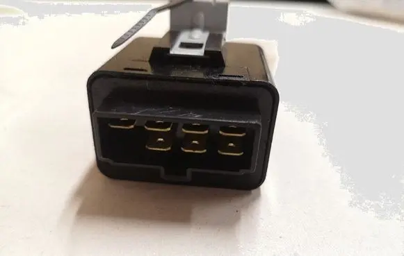 Hyundai Santa Fe Window wiper relay 95420H1000